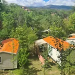 Mobil Confortable Avec Terrasse Pour 4 Personnes - Api-1-52-1678 *