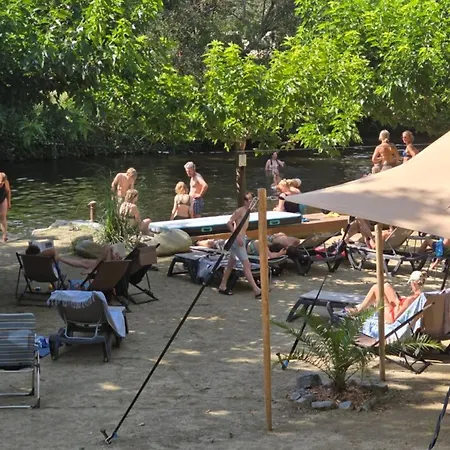 Mobil Confortable Avec Terrasse Pour 4 Personnes - Api-1-52-1678 Parque de Campismo