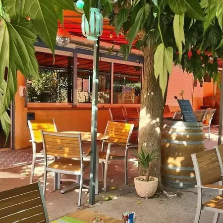 Kemp Mobil Confortable Avec Terrasse Pour 4 Personnes - Api-1-52-1678 *