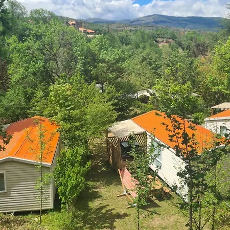 Mobil Confortable Avec Terrasse Pour 4 Personnes - Api-1-52-1678 *